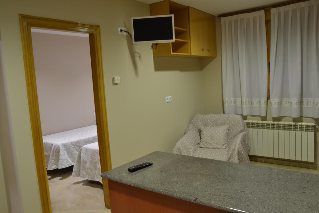 Hostal El Bugar Teruel Exterior photo